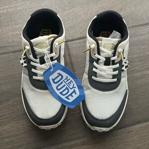 Hey Dude Sneakers Size 7
